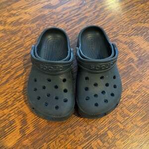 Kids Black Crocs Classic Clogs - Lightweight & Comfortable